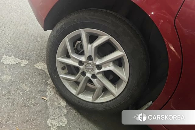 Nissan TIIDA id 4307276 из Китая 14