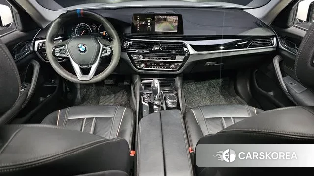 BMW 5 Series (G30) id 3150073 из Кореи 17