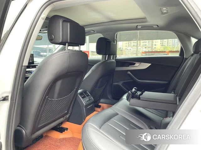 Audi A4L id 4254216 из Китая 21