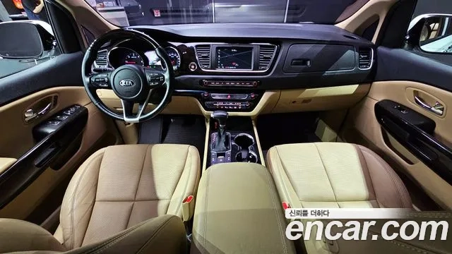 Kia The New Carnival id 2860625 из Кореи 17