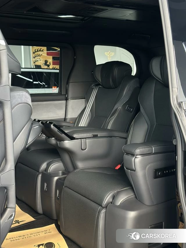 Lexus LM id 4273852 из Китая 8