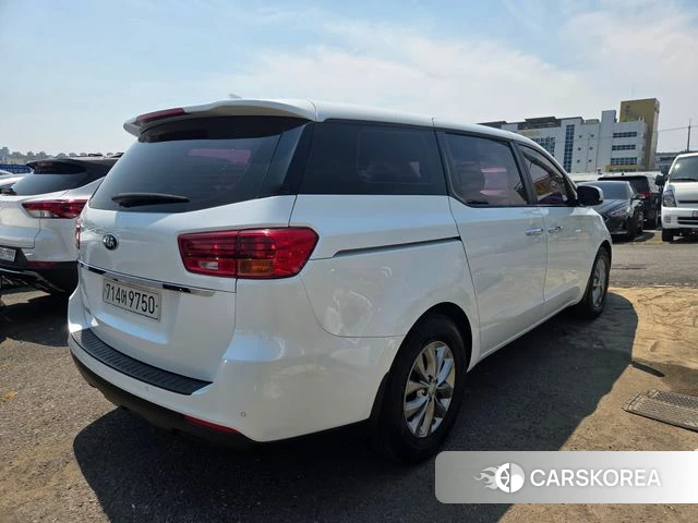 Kia The New Carnival id 4637566 из Кореи 17