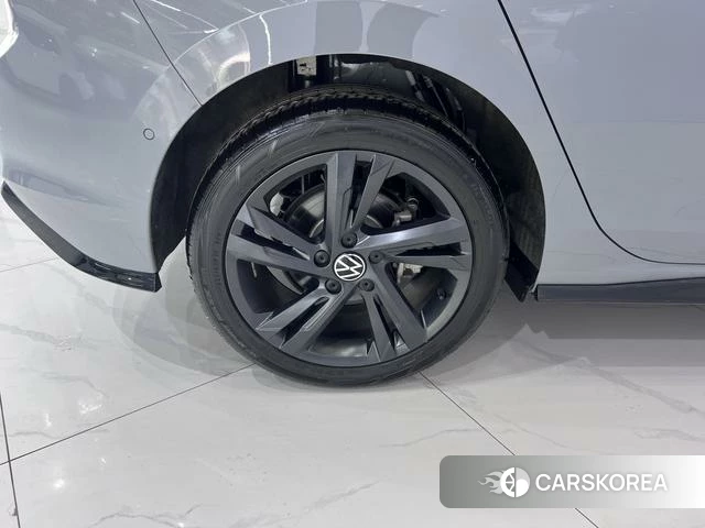 Volkswagen Golf id 4393987 из Китая 18