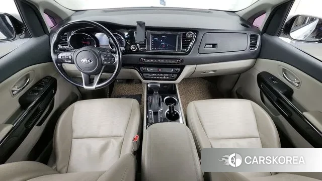 Kia The New Carnival id 3526263 из Кореи 17