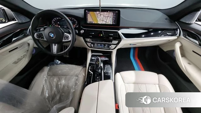 BMW 5 Series (G30) id 4415633 из Кореи 17