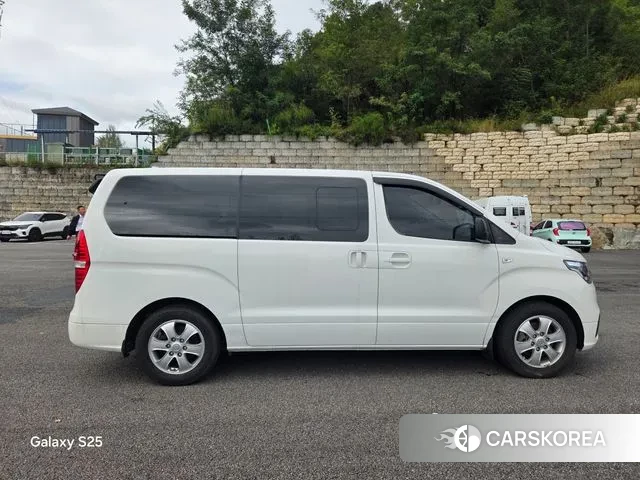 Hyundai The New Grand Starex id 3261685 из Кореи 14