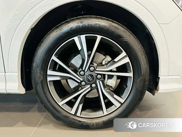 Audi Q3 Sportback id 4262424 из Китая 12