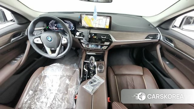 BMW 5 Series (G30) id 4457172 из Кореи 32