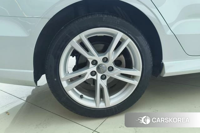 Audi A3 id 4273266 из Китая 14