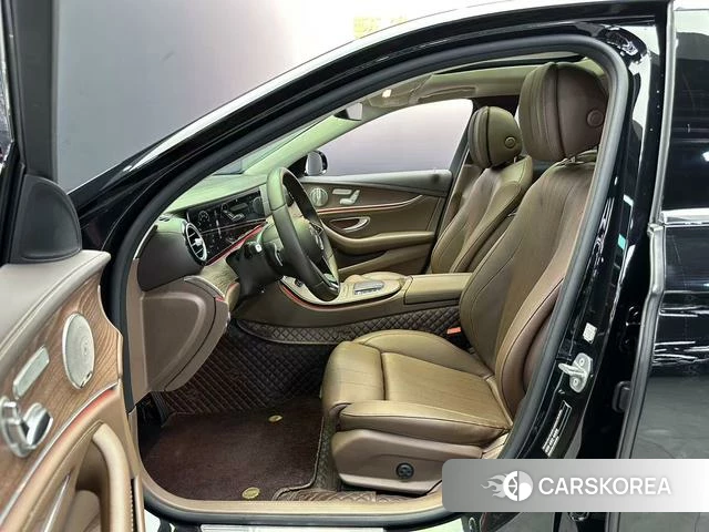 Mercedes-Benz E-class id 4290513 из Китая 13