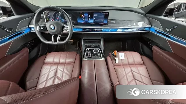 BMW 7 Series (G70) id 3599606 из Кореи 17