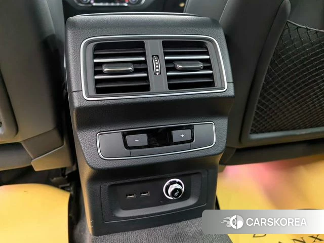 Audi Q5L id 4198818 из Китая 17