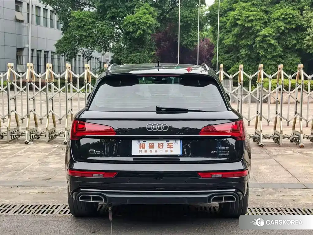 Audi Q5L id 4680570 из Китая 11