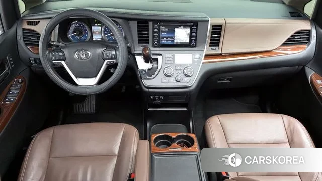 Toyota Sienna id 3418253 из Кореи 17