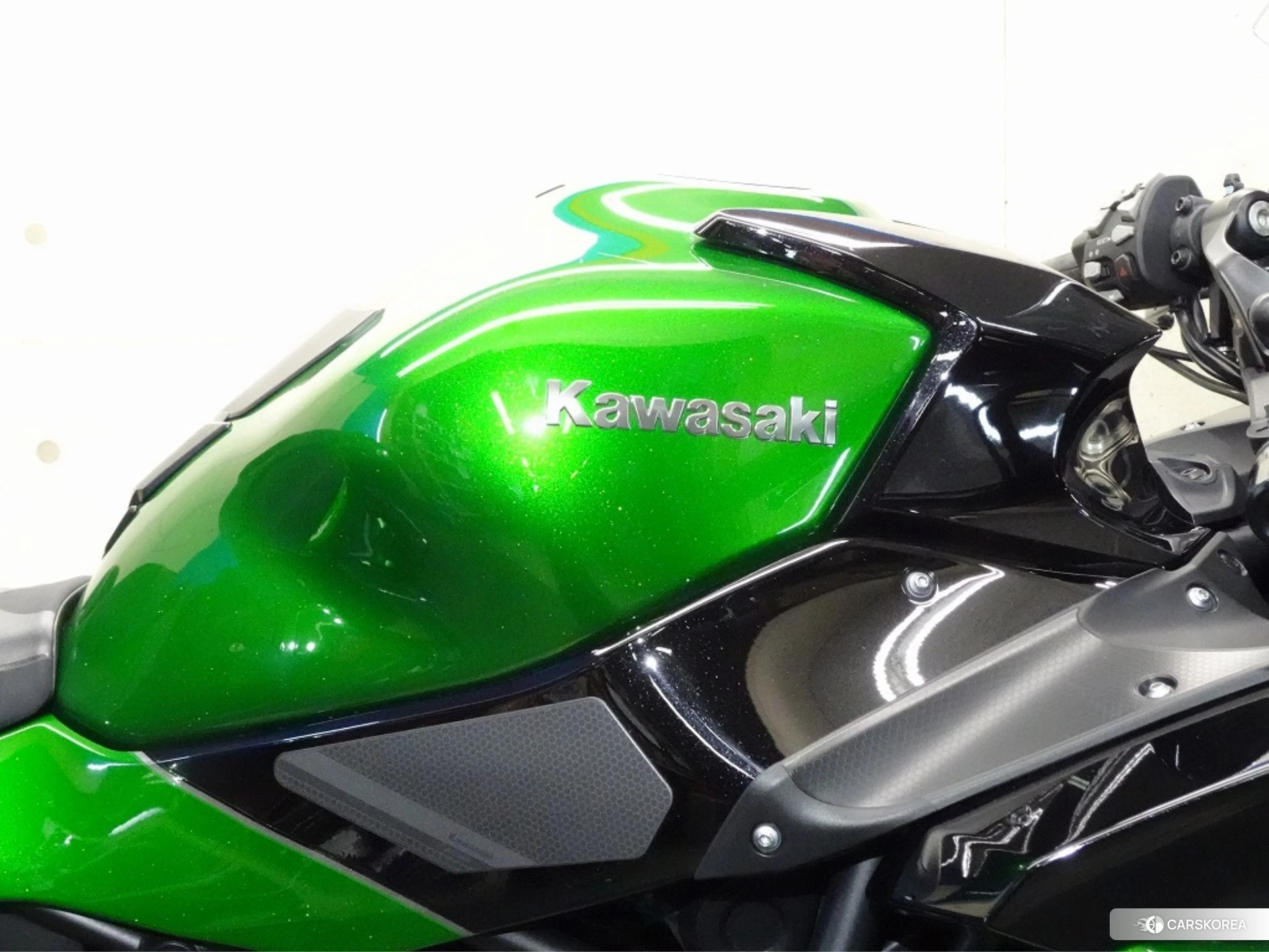 Kawasaki NINJA H2 SX SE id 4192778 из Японии 28