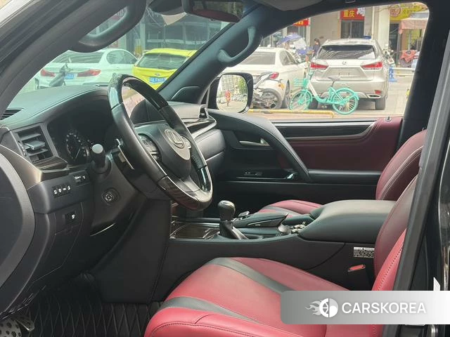 Lexus LX id 4314075 из Китая 9