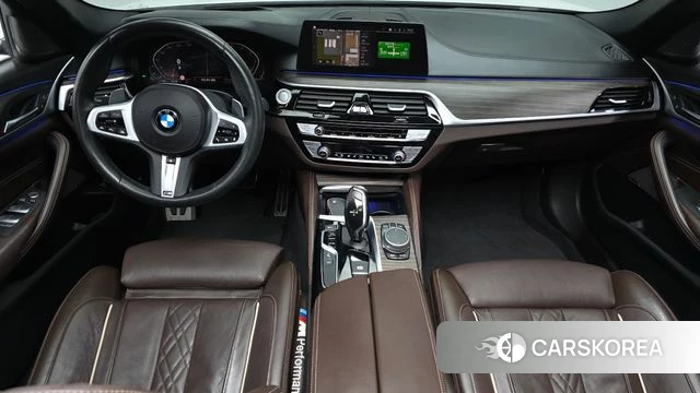 BMW 5 Series (G30) id 3965753 из Кореи 17