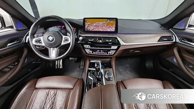 BMW 5 Series (G30) id 3514470 из Кореи 17