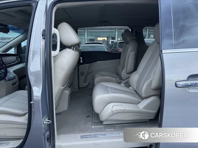 Buick GL8 id 4253478 из Китая 13