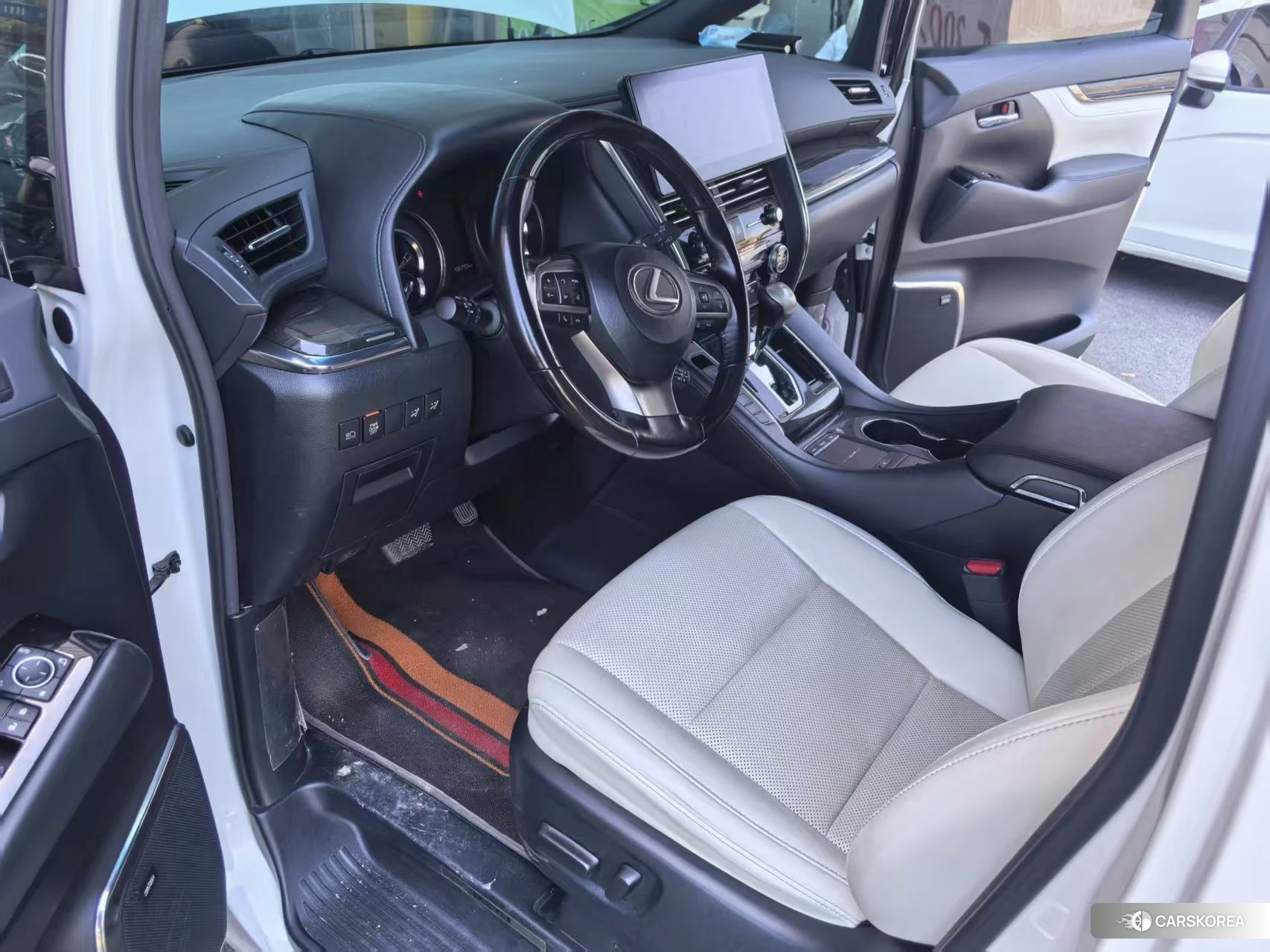 Lexus LM id 4407413 из Китая 7