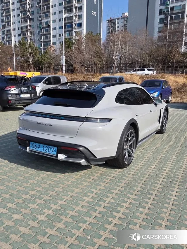 Porsche Taycan id 3599891 из Кореи 8