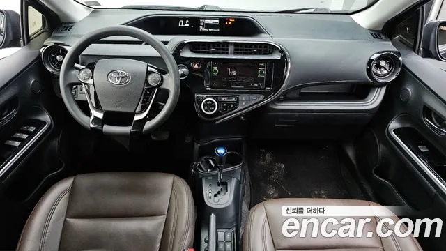 Toyota Prius C id 2669035 из Кореи 17