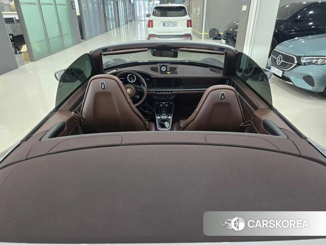 Porsche 911(992) id 4665043 из Кореи 17