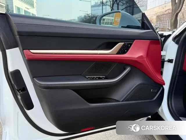 Porsche Taycan id 3596311 из Кореи 17