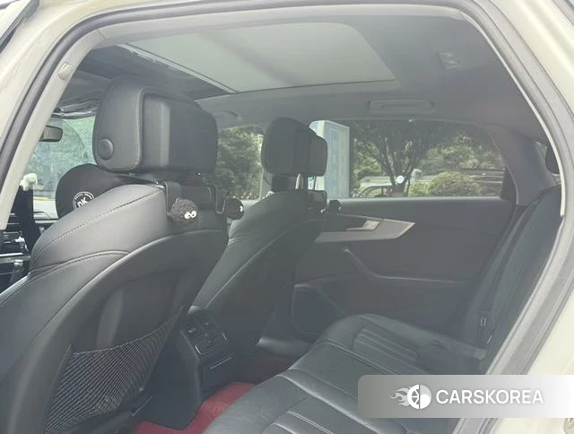 Audi A4L id 4297396 из Китая 7
