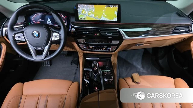 BMW 5 Series (G30) id 4928984 из Кореи 17