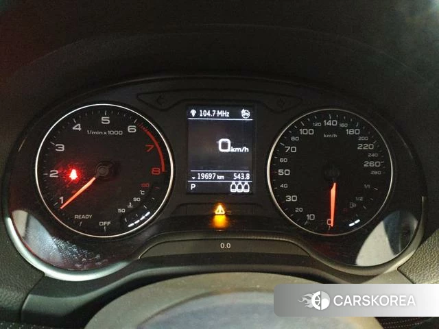 Audi Q2L id 4265943 из Китая 11