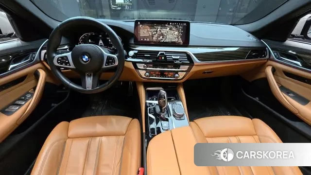 BMW 5 Series (G30) id 3530345 из Кореи 17