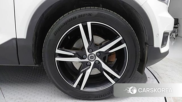 Volvo XC40 id 4245828 из Кореи 17