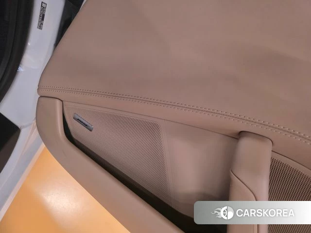 Porsche 911(992) id 3800946 из Кореи 8