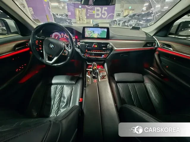 BMW 5 Series (G30) id 3449387 из Кореи 12