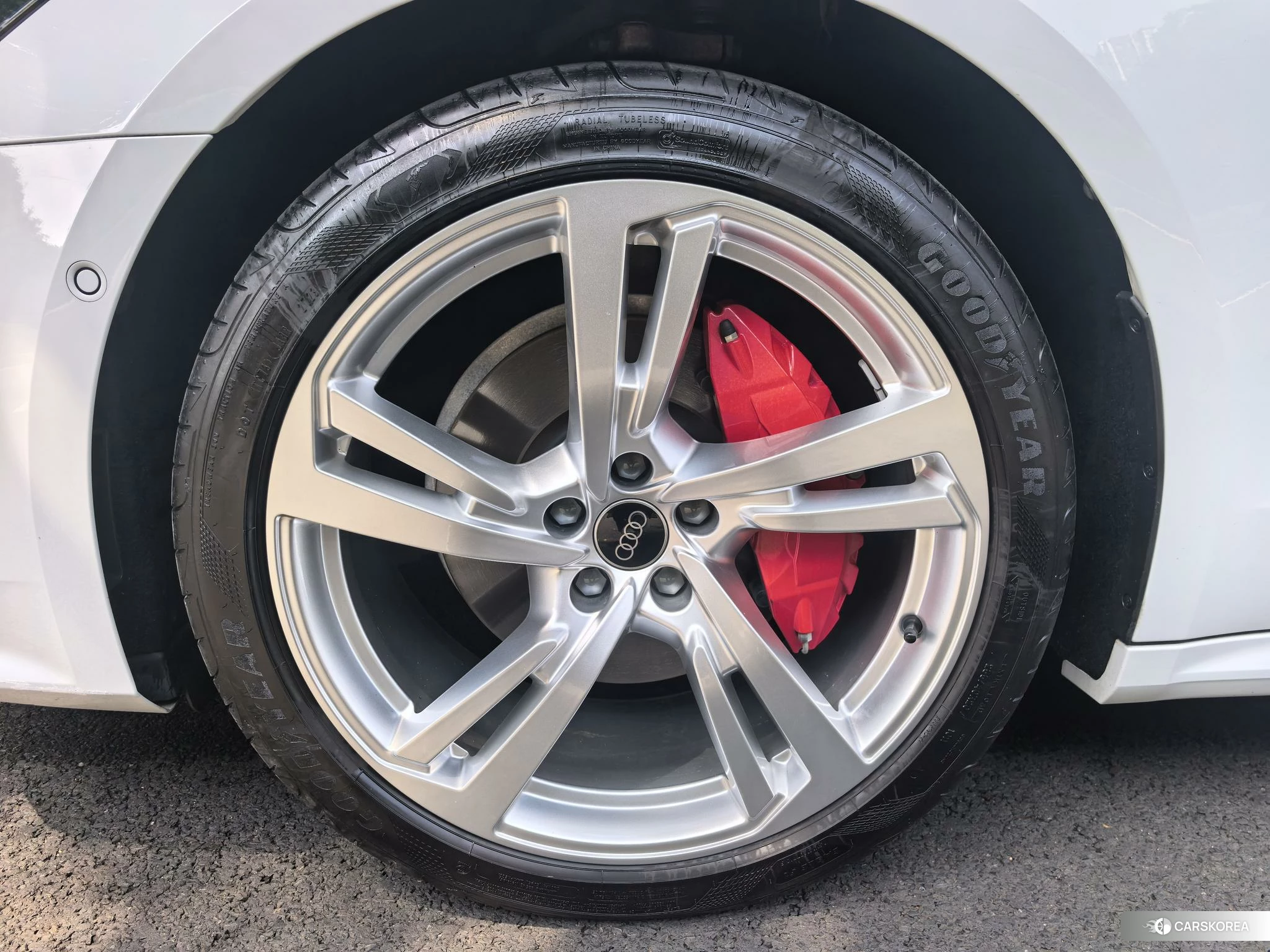 Audi A7L id 4479253 из Китая 20