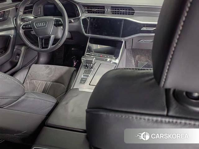Audi A6L id 4335181 из Китая 9
