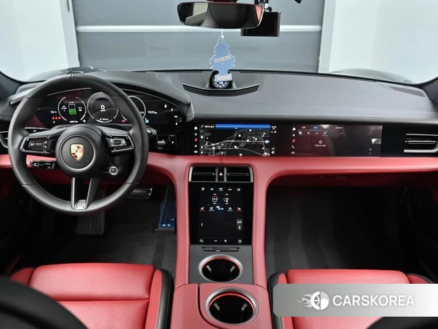 Porsche Taycan id 3837893 из Кореи 17