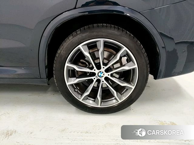 BMW X3 id 4263024 из Китая 17