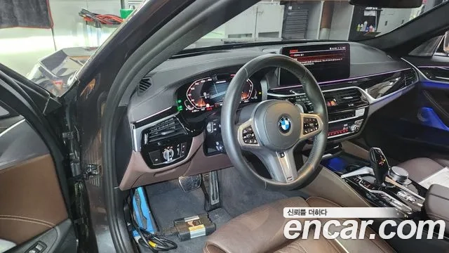 BMW 5 Series (G30) id 2944286 из Кореи 10