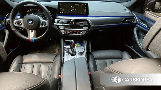 BMW 5 Series (G30) id 3858940 из Кореи 17