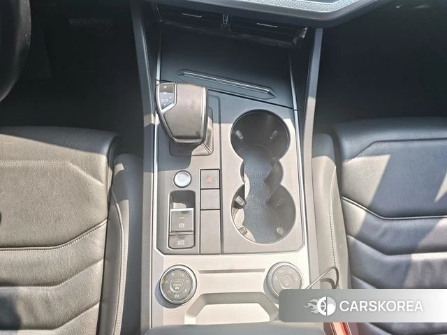 Volkswagen Touareg id 4259854 из Китая 15