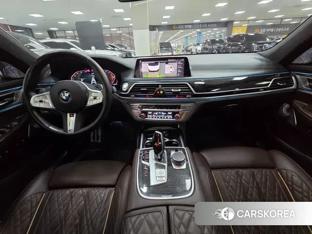 BMW 7 Series (G11) id 3432488 из Кореи 17