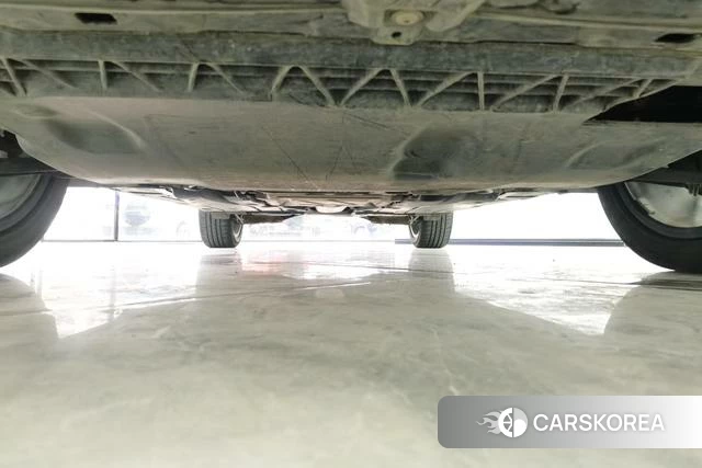 Audi Q2L id 3804598 из Китая 14