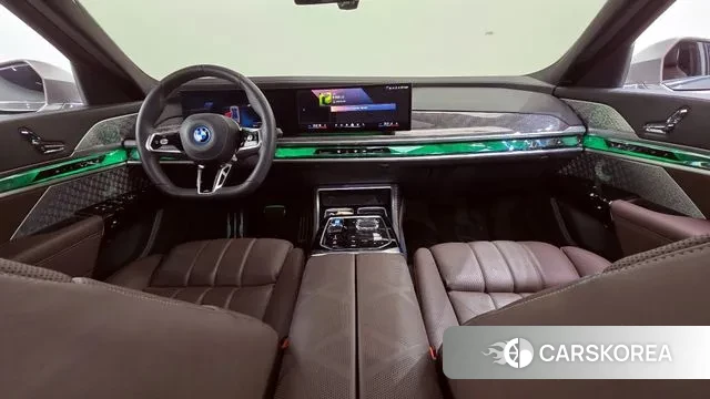 BMW i7 (G70) id 3716635 из Кореи 17