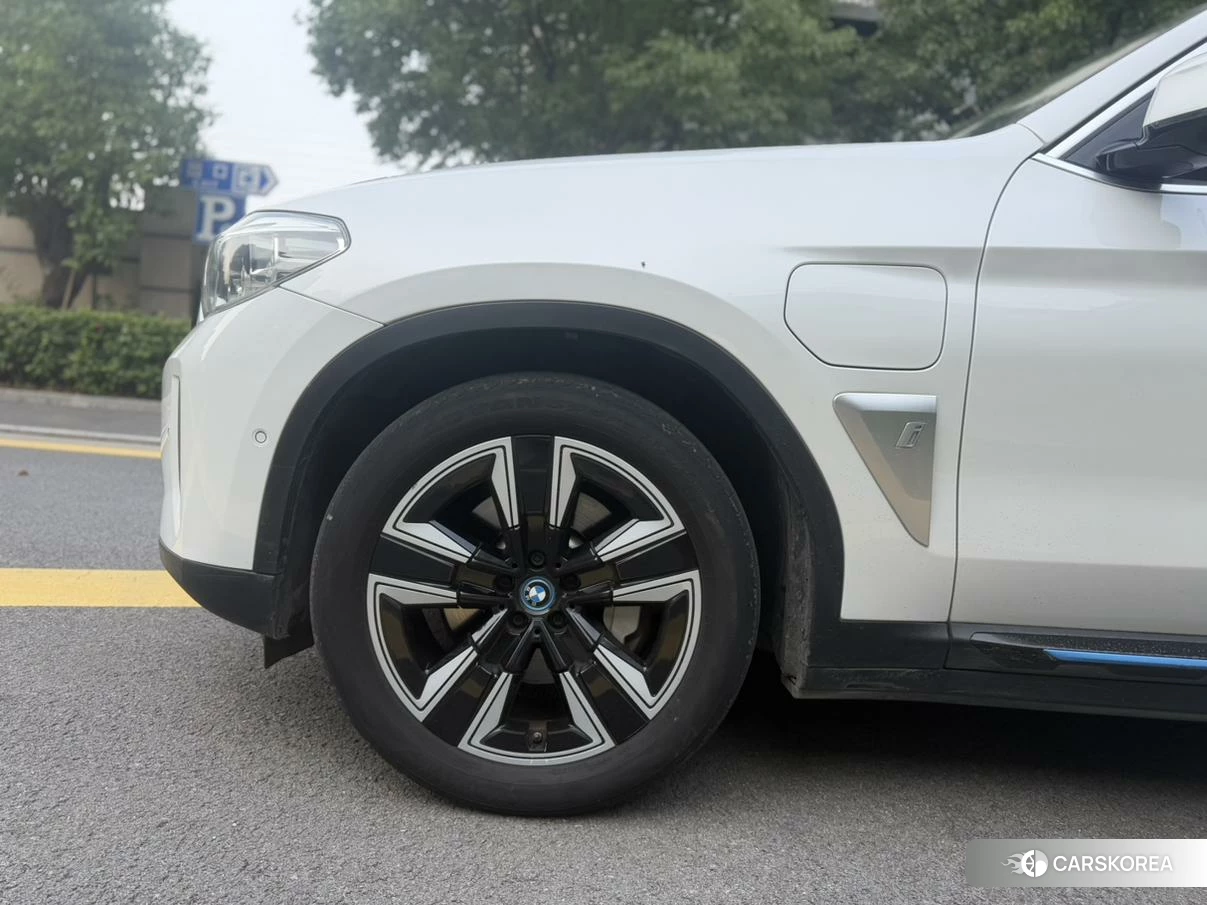 BMW iX3 id 4511023 из Китая 14