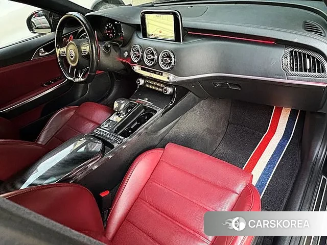 Kia Stinger id 3779309 из Кореи 17