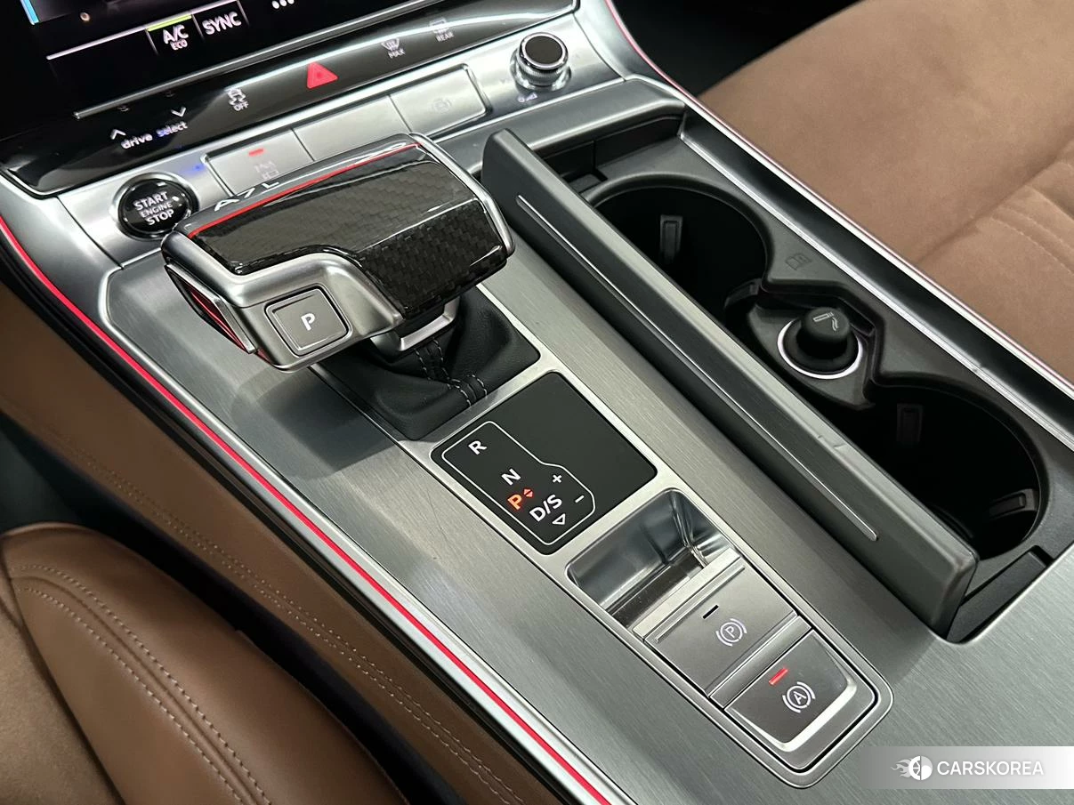 Audi A7L id 4454671 из Китая 18
