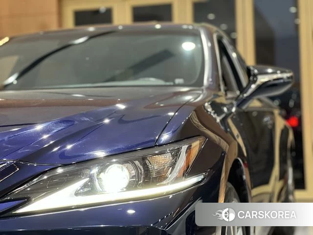 Lexus ES id 4262310 из Китая 16