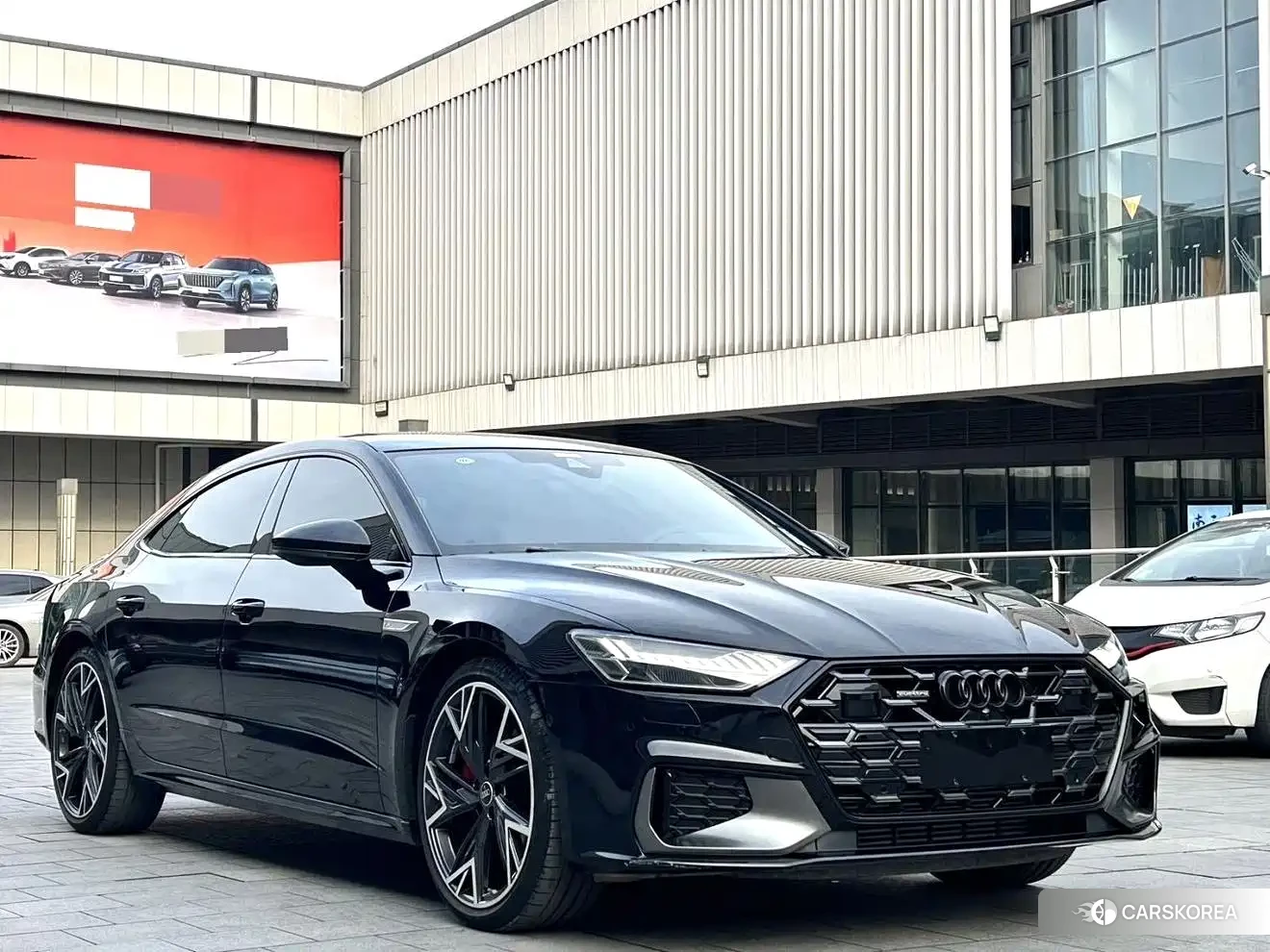 Audi A7L id 4583914 из Китая 7
